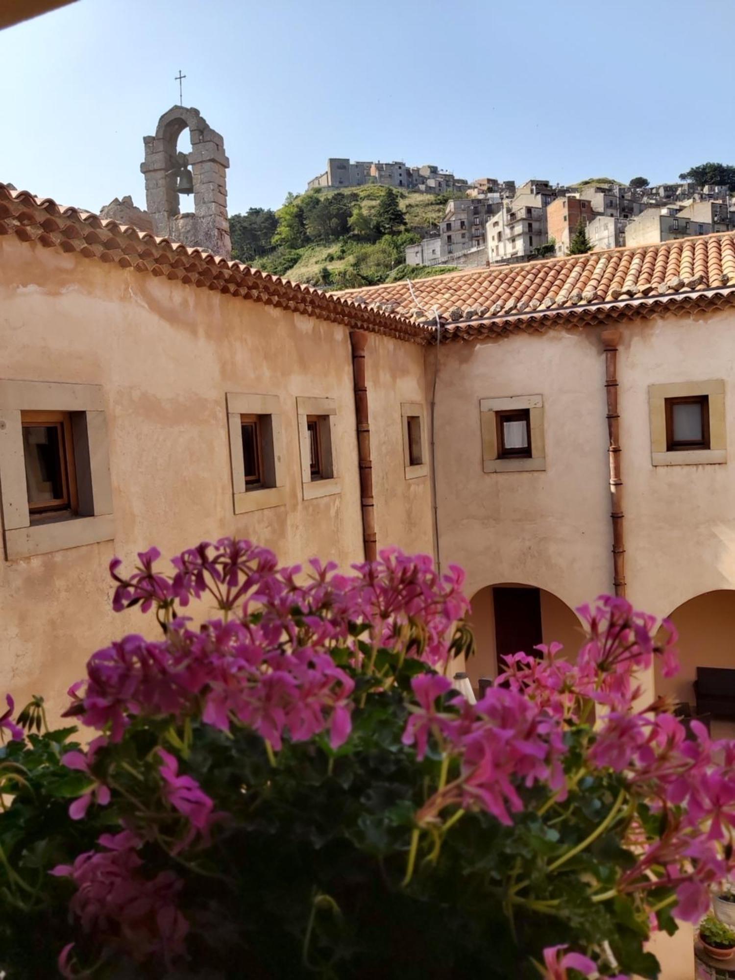 Al Convento Hotel San Mauro Castelverde Exterior foto